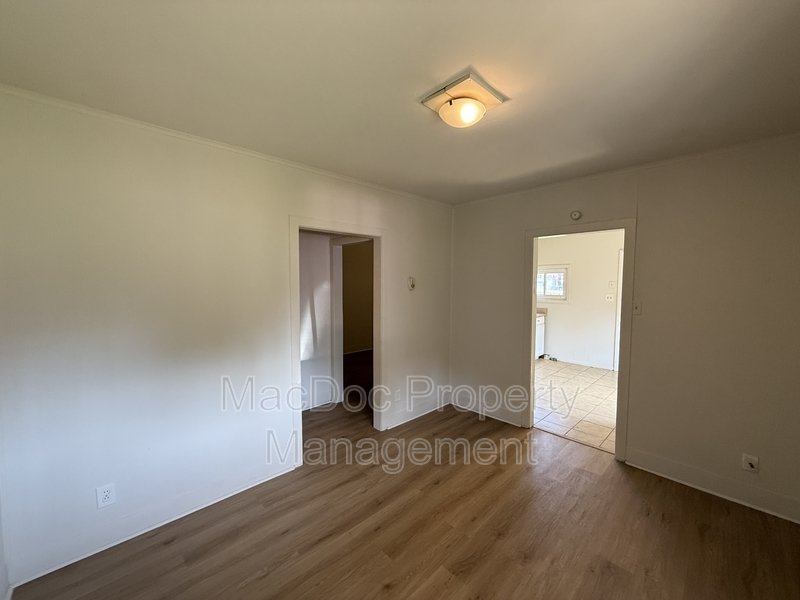 303 Powell St. B property image