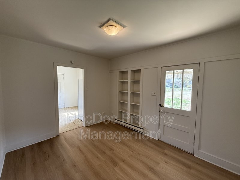 303 Powell St. B property image