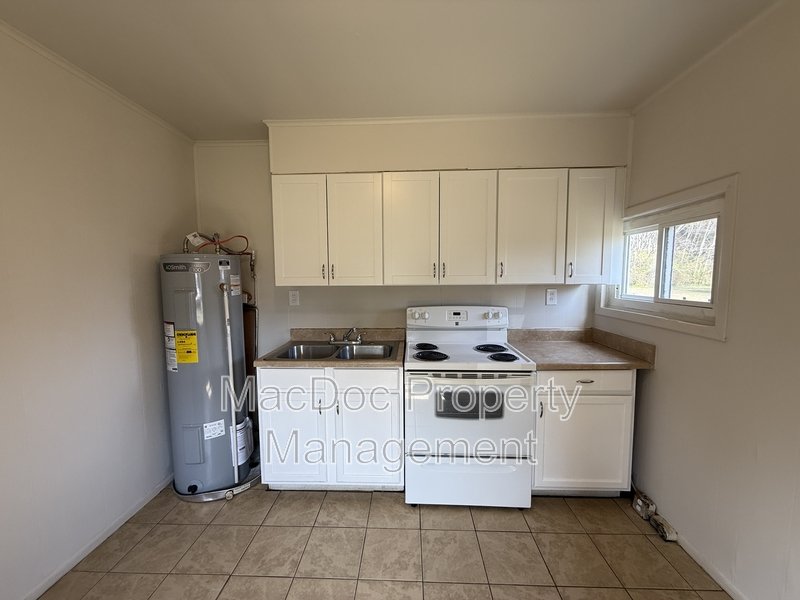 303 Powell St. B property image