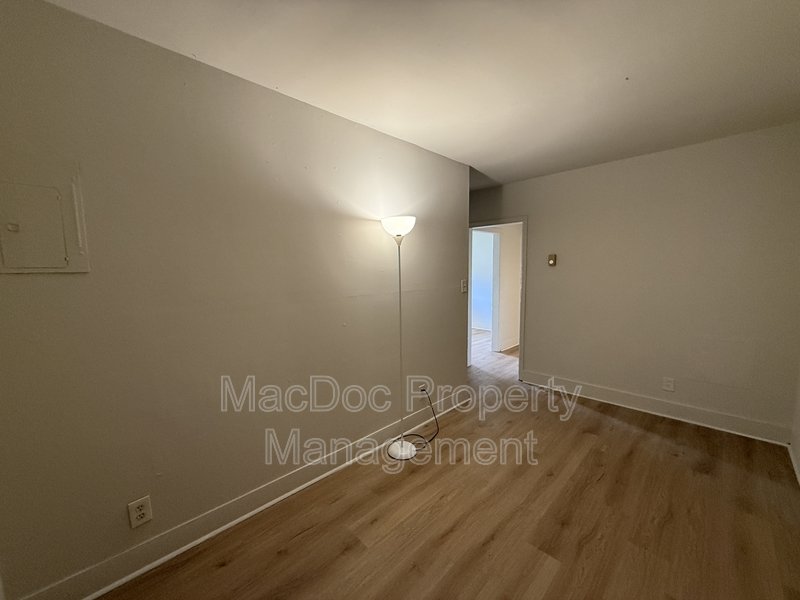 303 Powell St. B property image