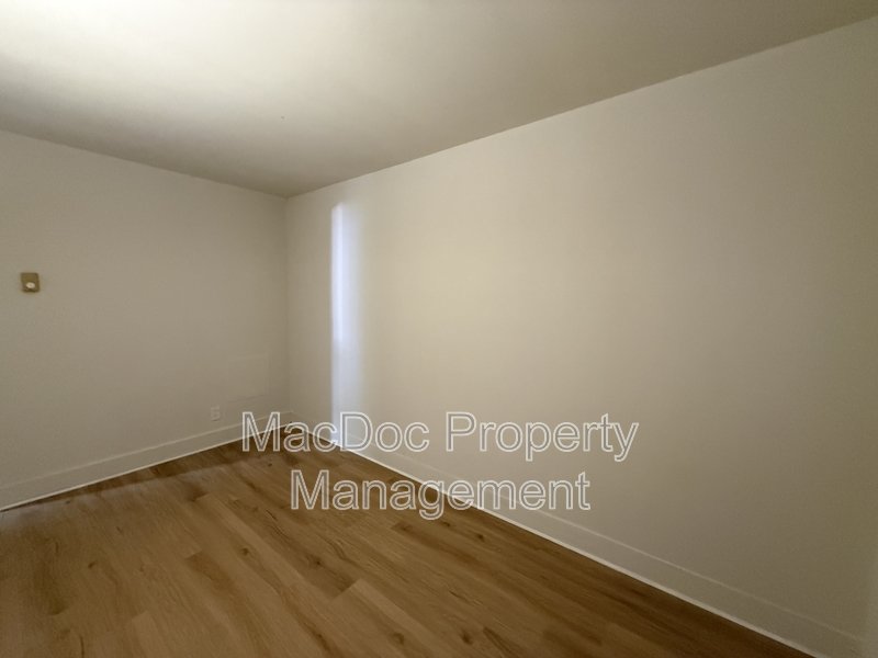 303 Powell St. B property image