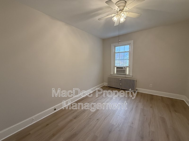 1003 Kenmore Avenue Apt 1 property image