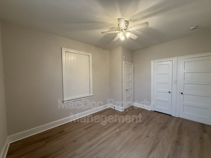 1003 Kenmore Avenue Apt 1 property image