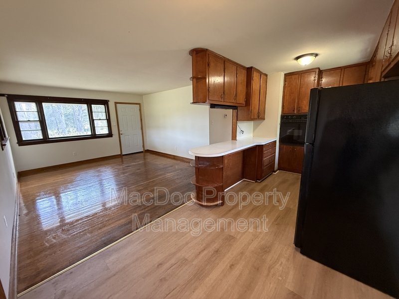 10532 Robert E. Lee Drive property image