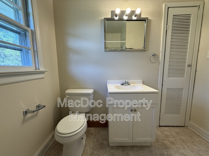 10532 Robert E. Lee Drive property image