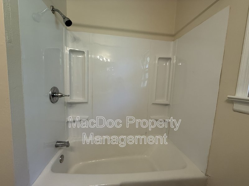 10532 Robert E. Lee Drive property image