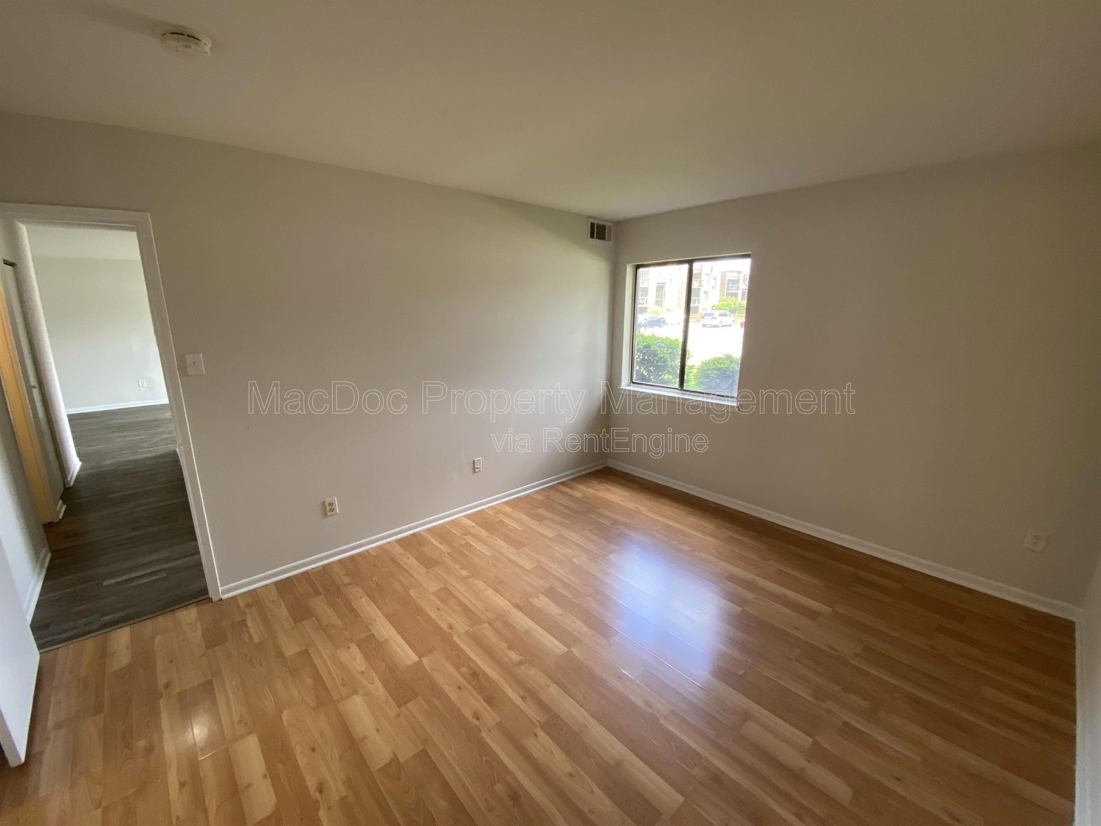 7598 Gales Court Apt 001 Manassas, VA 20109 property image