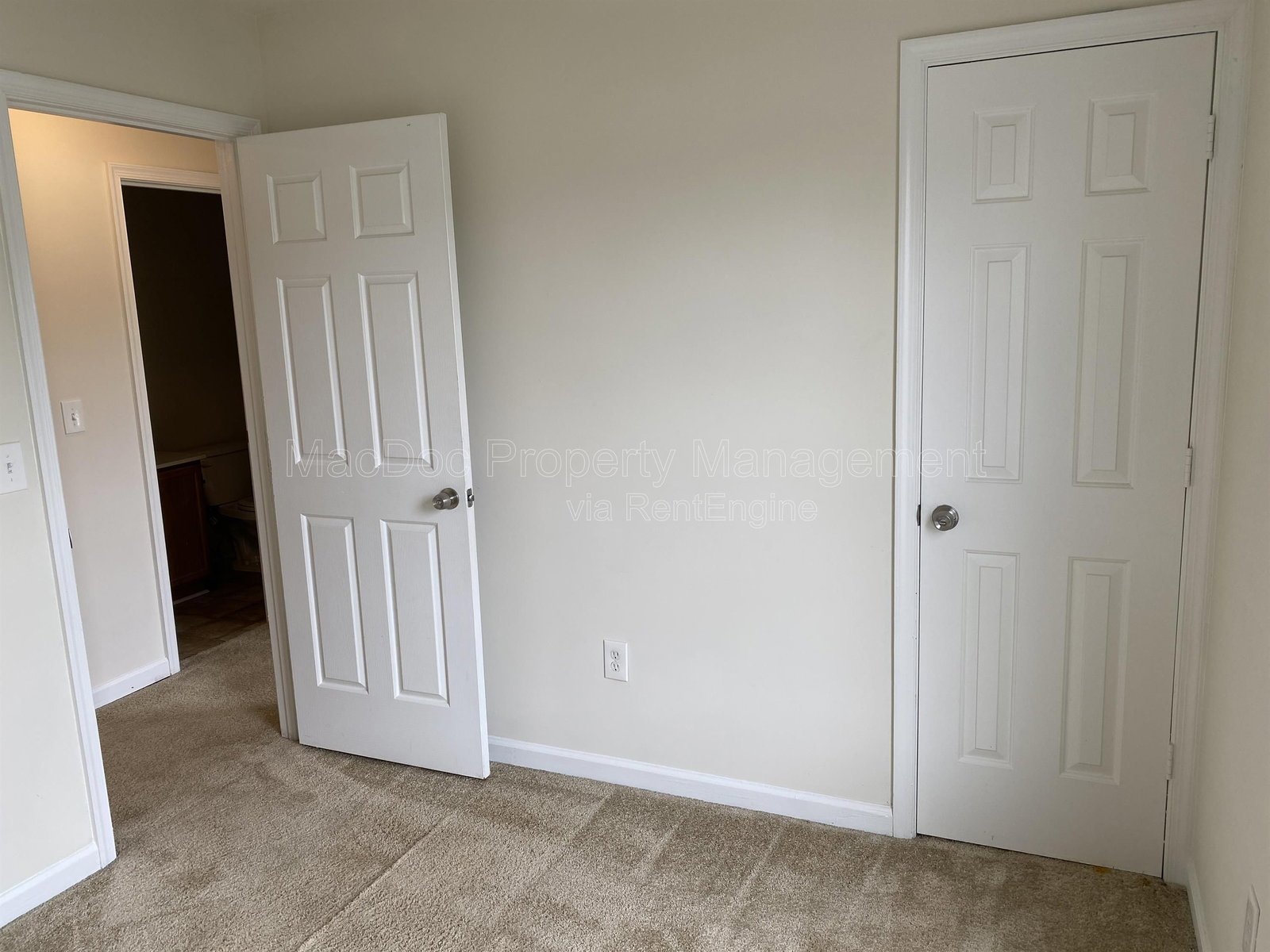 2909 Broyhill Court Fredericksburg, VA 22408 property image