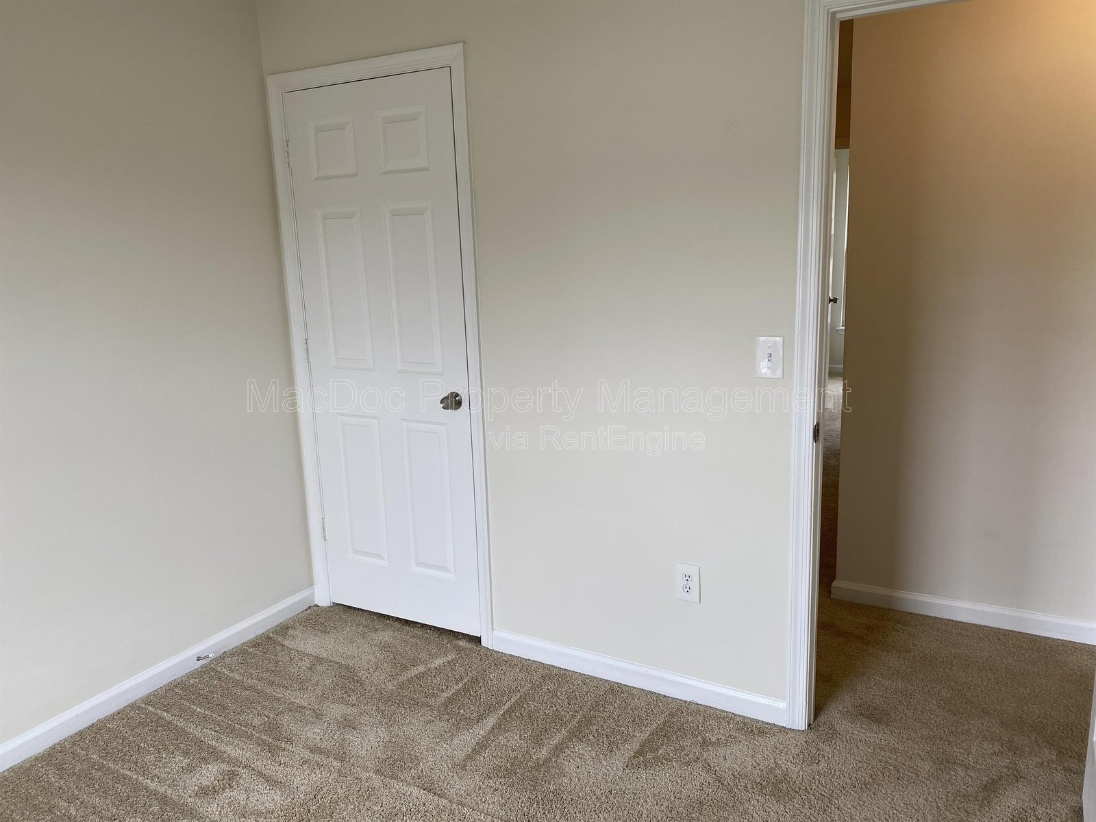2909 Broyhill Court Fredericksburg, VA 22408 property image