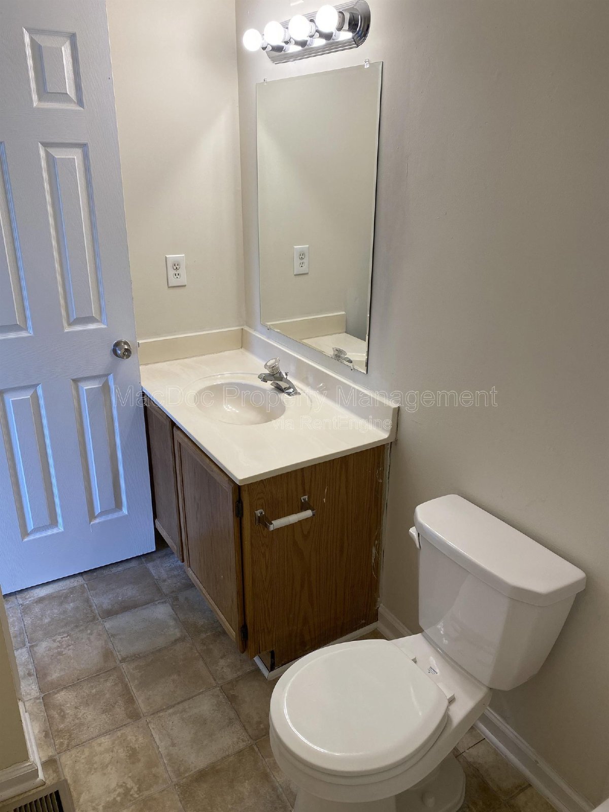 2909 Broyhill Court Fredericksburg, VA 22408 property image