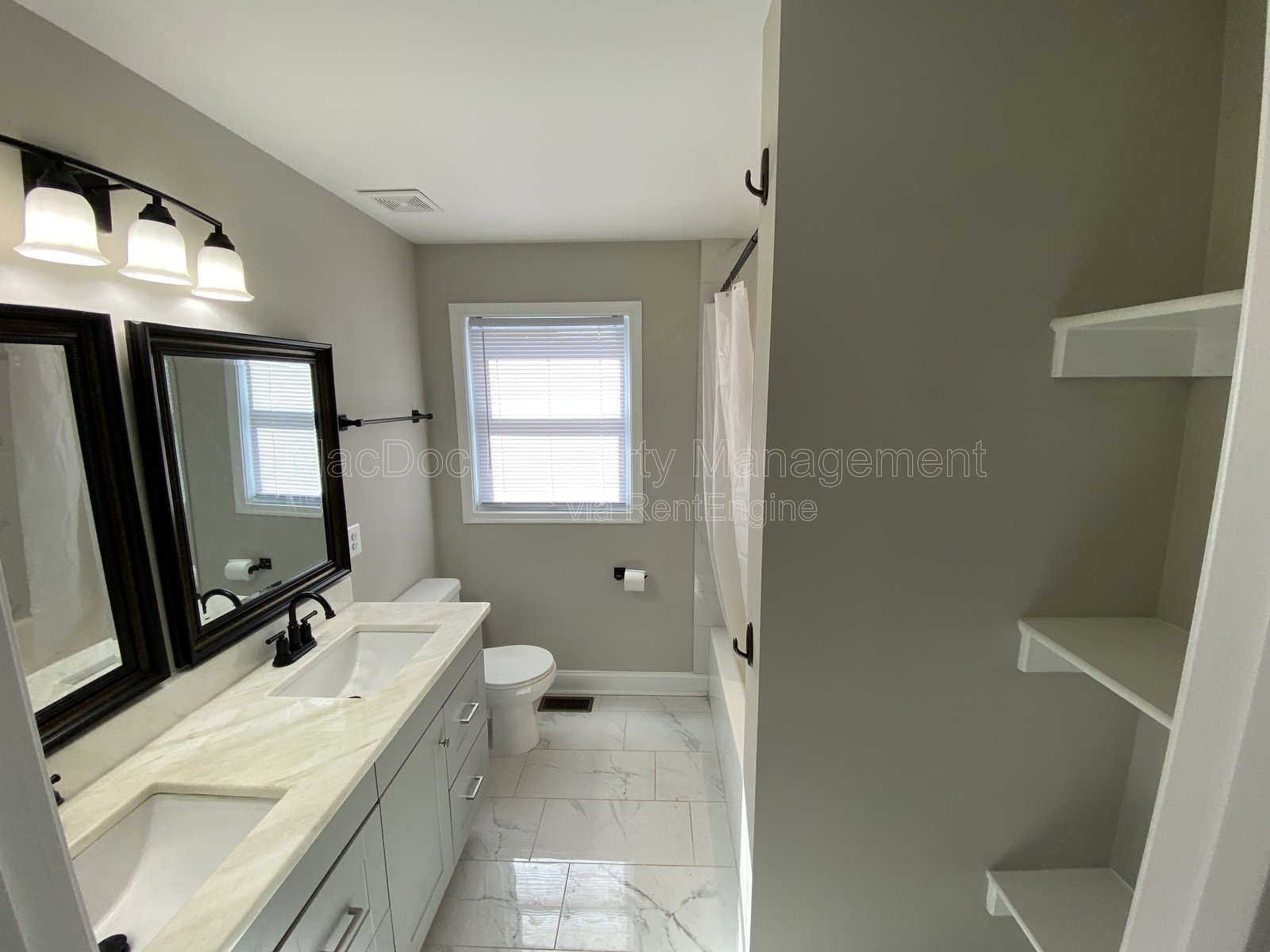 77 Lakeview Drive Colonial Beach, VA 22443 property image
