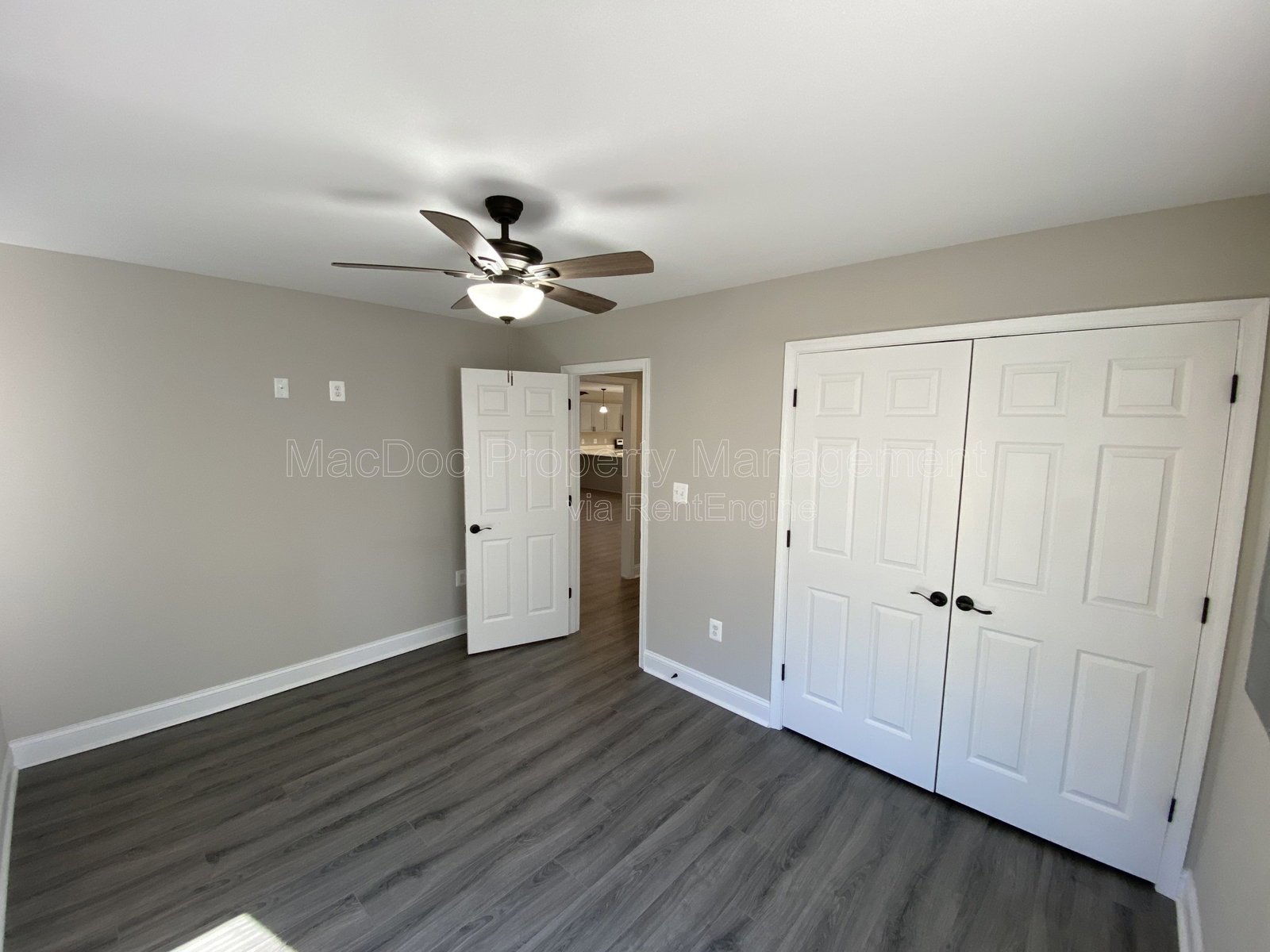77 Lakeview Drive Colonial Beach, VA 22443 property image