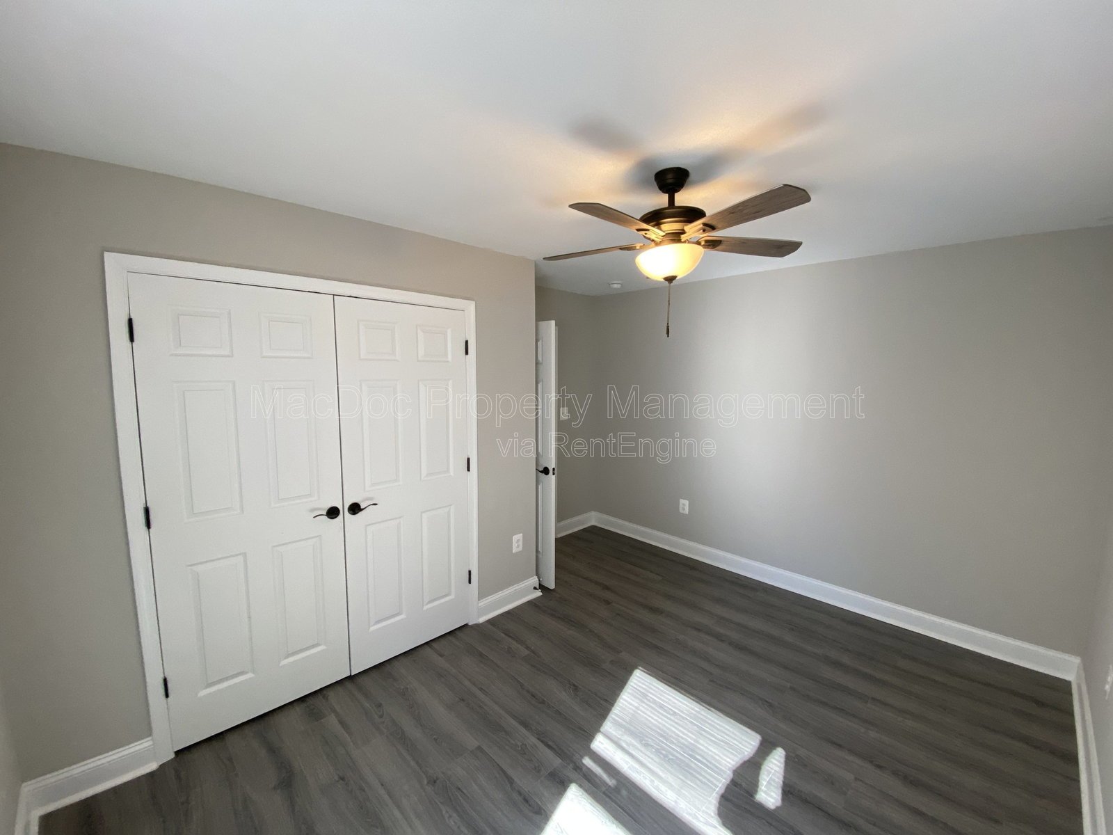 77 Lakeview Drive Colonial Beach, VA 22443 property image