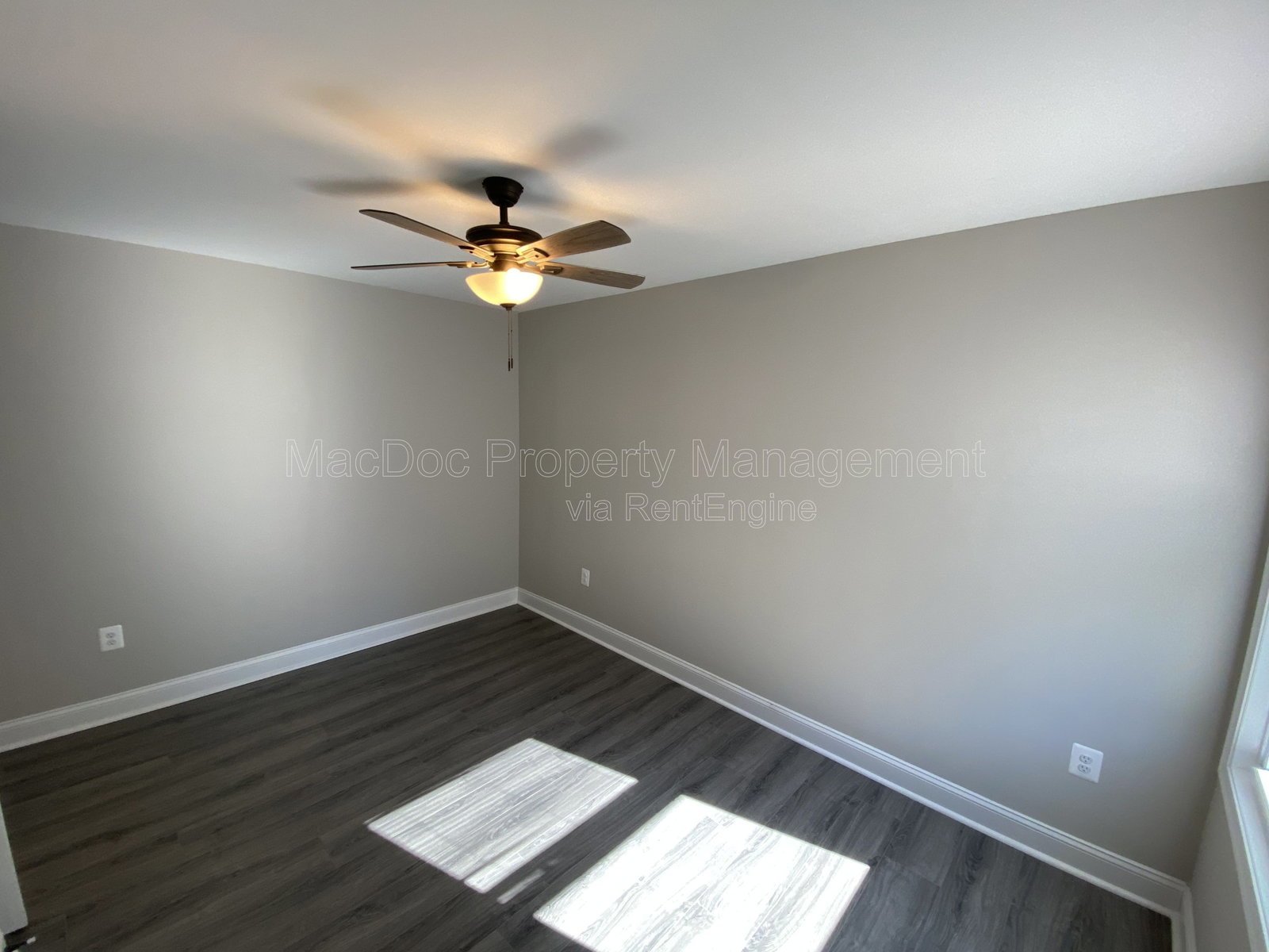 77 Lakeview Drive Colonial Beach, VA 22443 property image