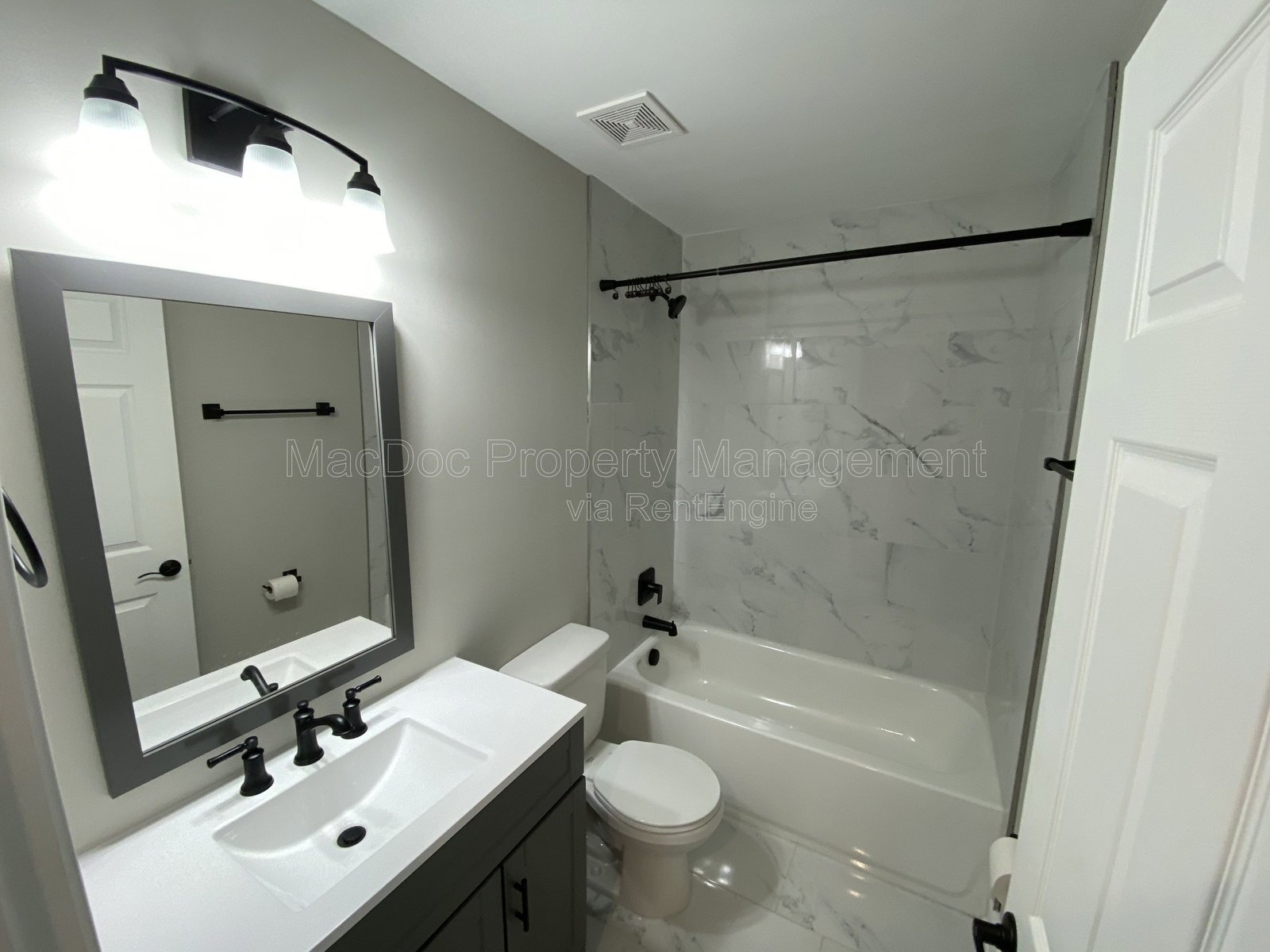 77 Lakeview Drive Colonial Beach, VA 22443 property image