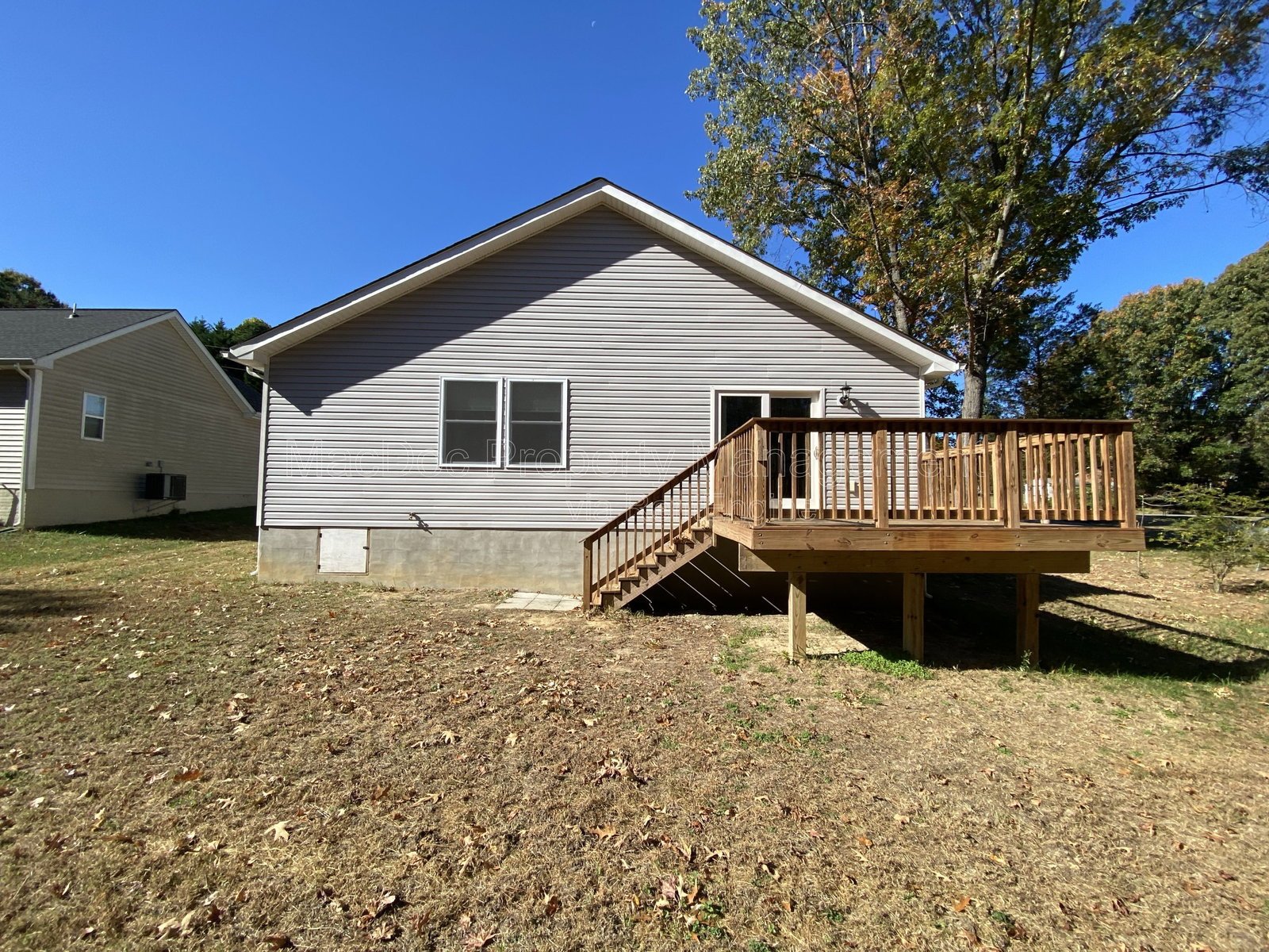 77 Lakeview Drive Colonial Beach, VA 22443 property image