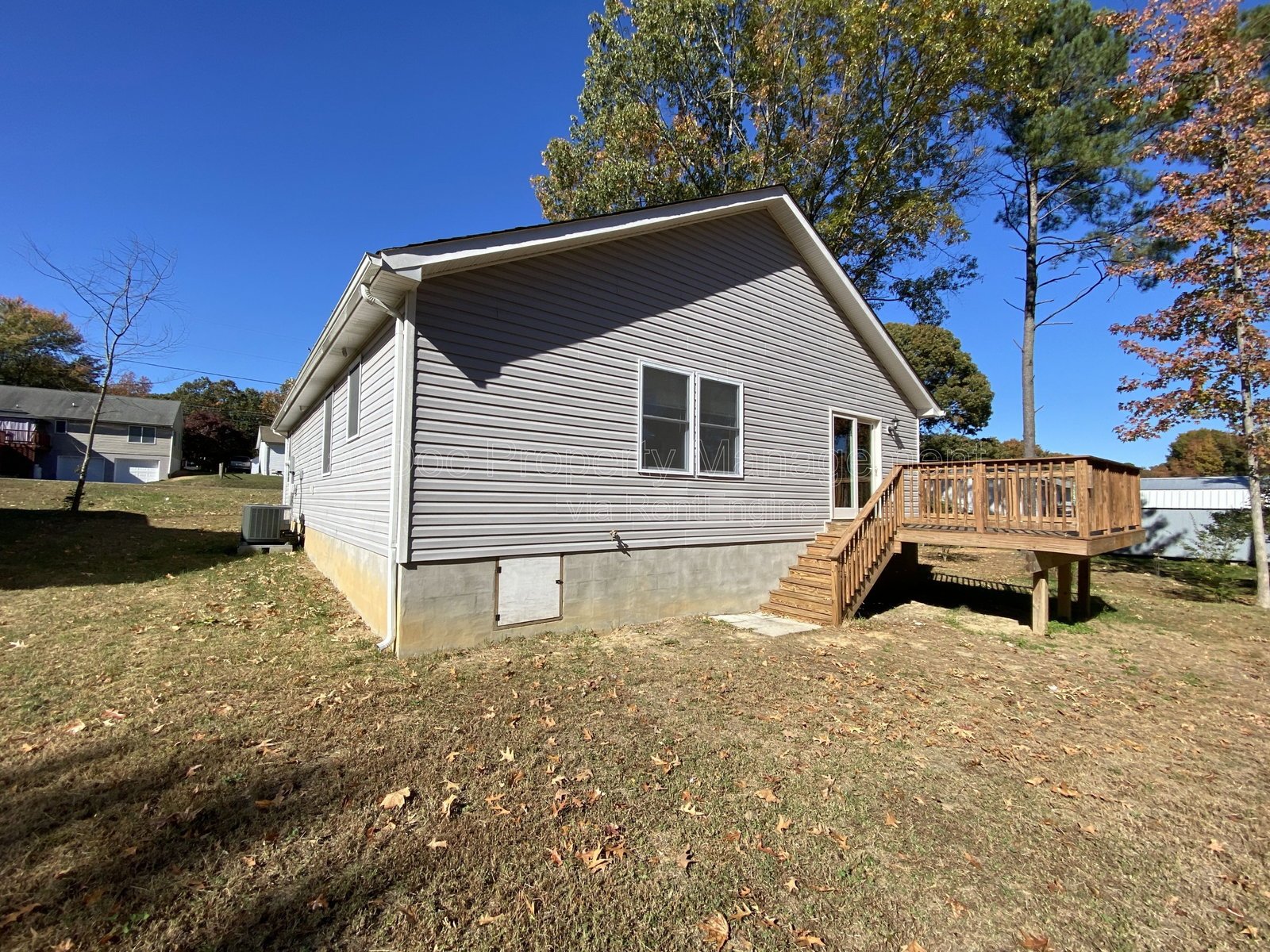 77 Lakeview Drive Colonial Beach, VA 22443 property image