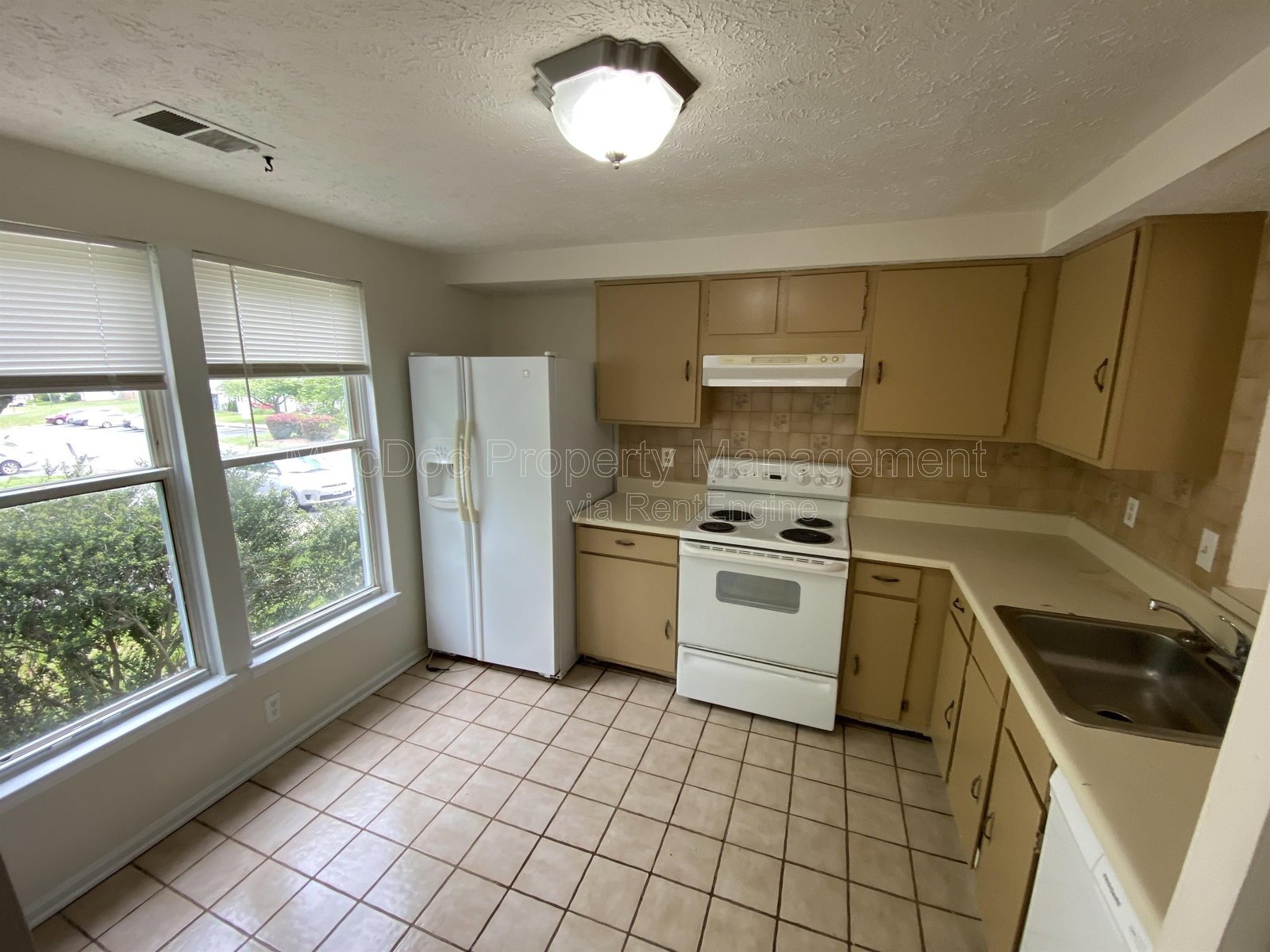 4749 Hedrick Lane Woodbridge, VA 22193 property image