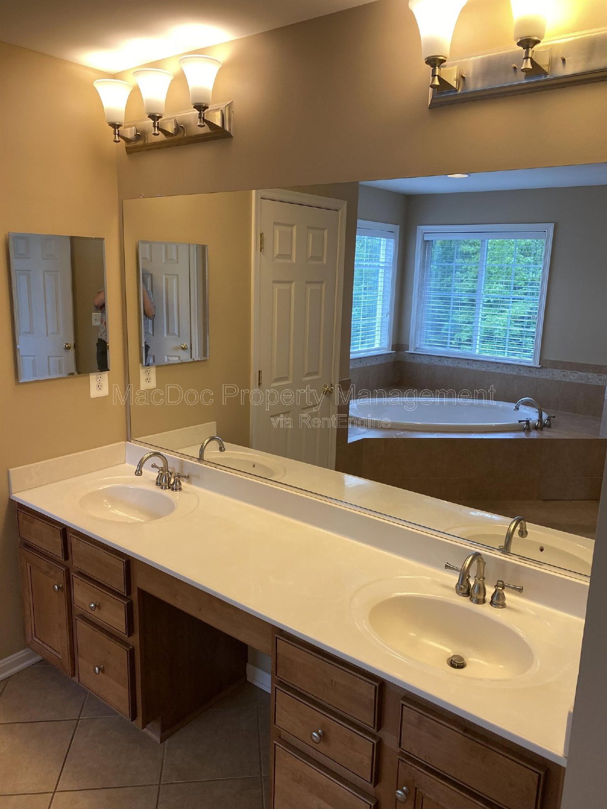 121 Riggs Road Fredericksburg, VA 22405 property image