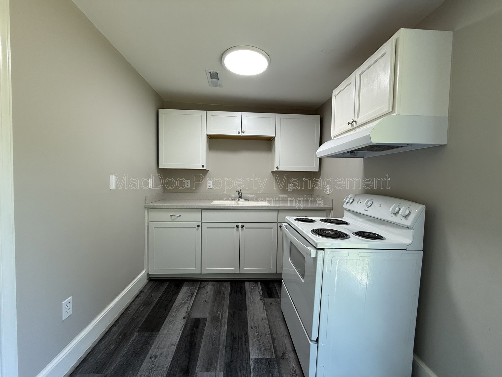 210 Milford Street Unit B Bowling Green, VA 22427 property image