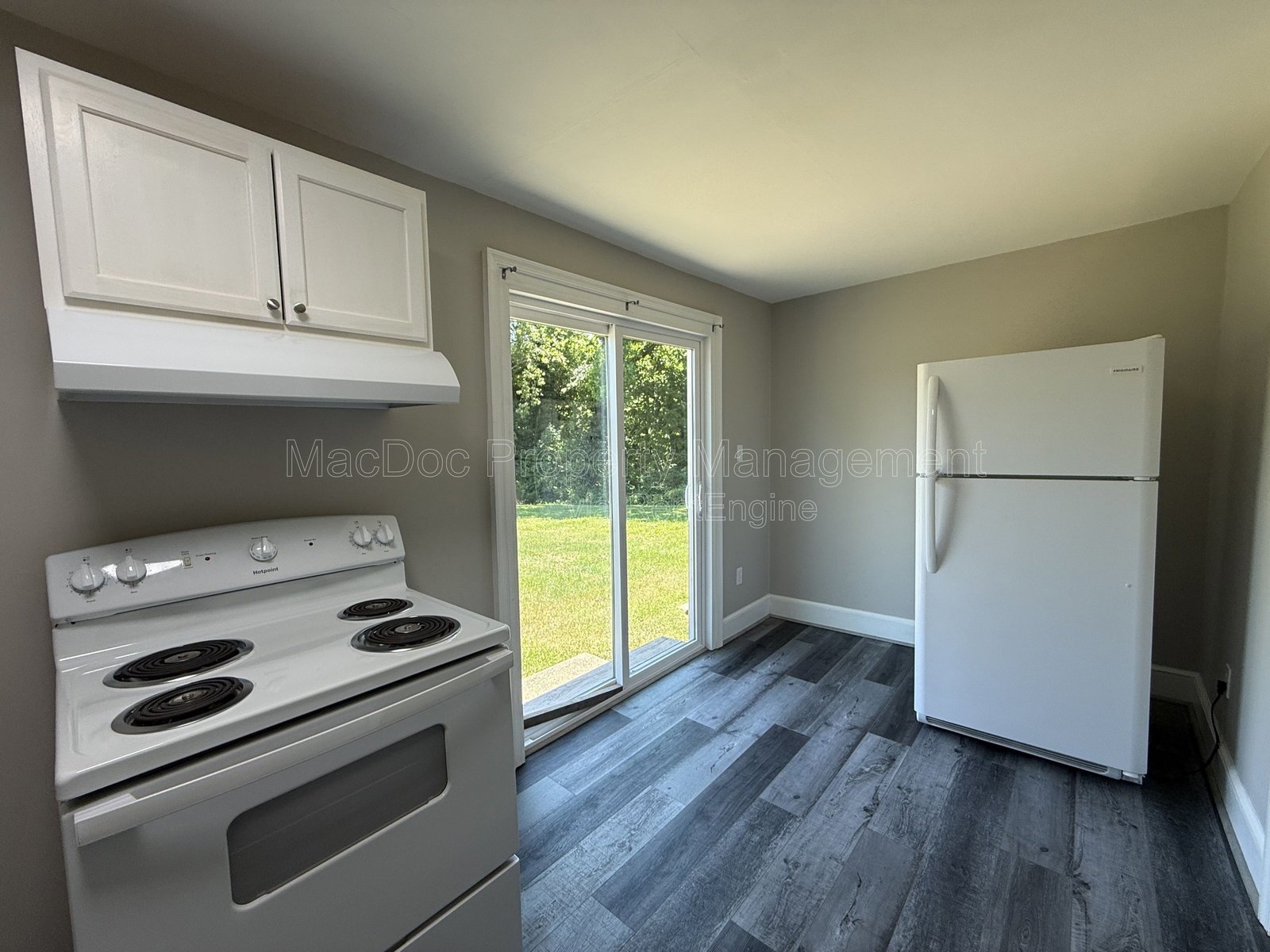 210 Milford Street Unit B Bowling Green, VA 22427 property image