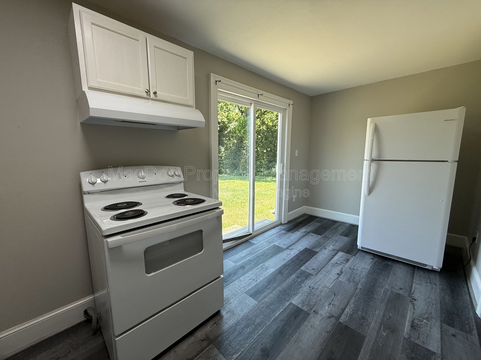 210 Milford Street Unit B Bowling Green, VA 22427 property image