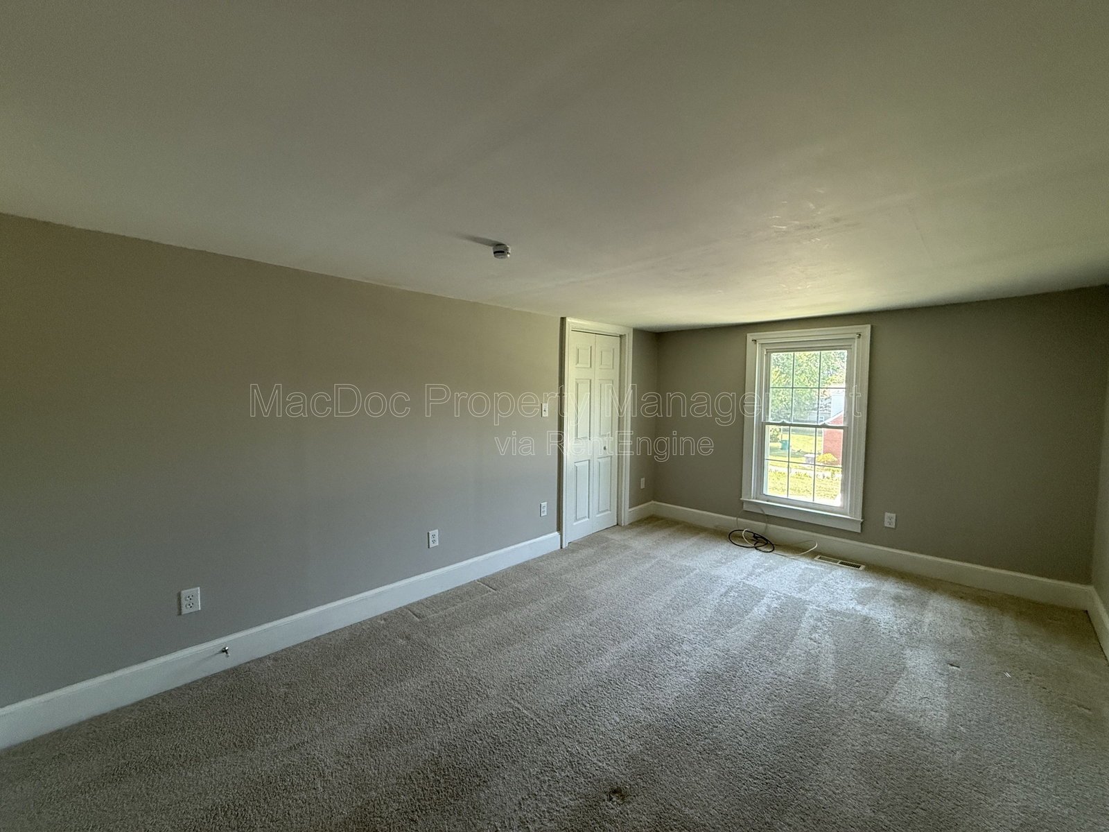 210 Milford Street Unit B Bowling Green, VA 22427 property image