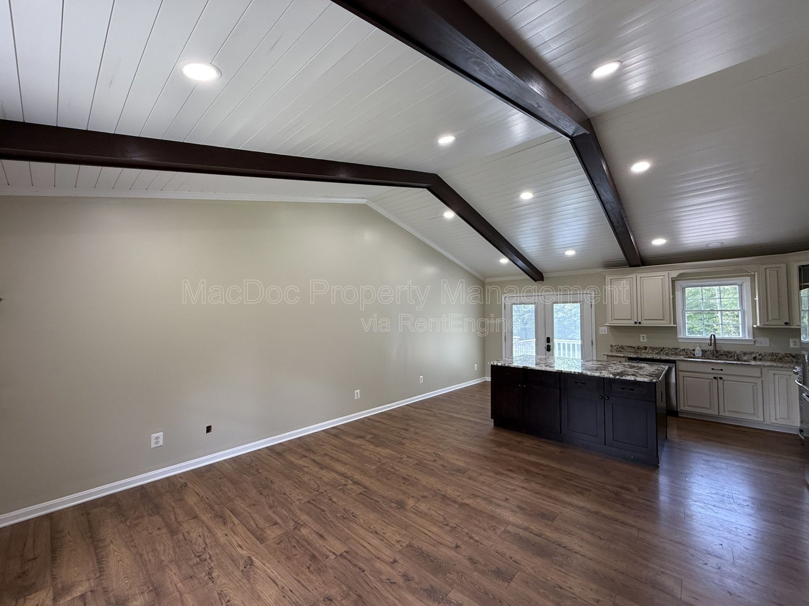 17493 American Way Woodford, VA 22580 property image