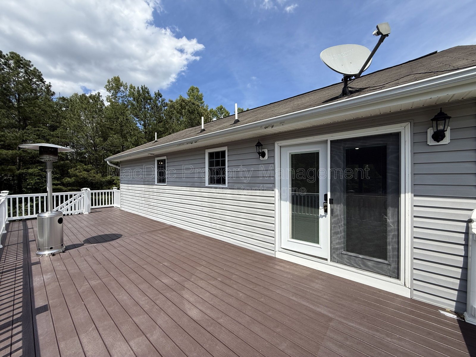 17493 American Way Woodford, VA 22580 property image