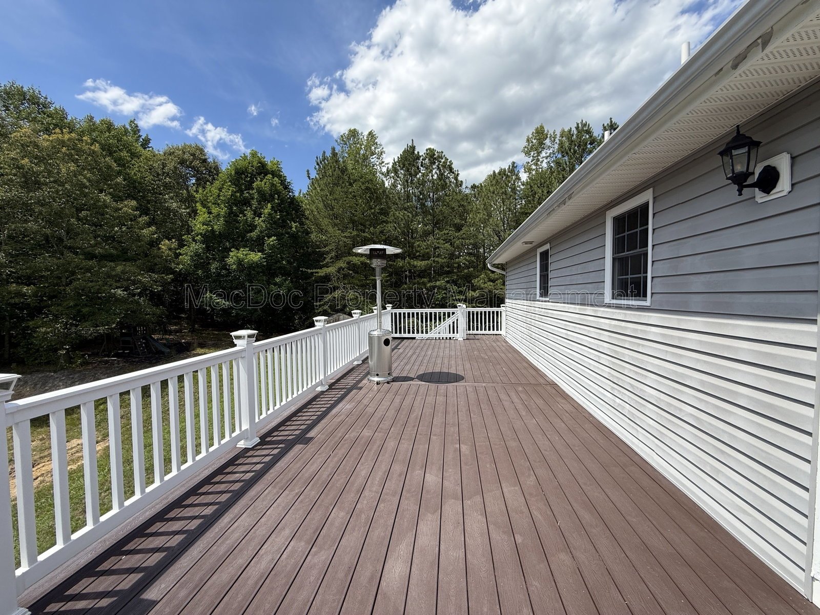 17493 American Way Woodford, VA 22580 property image