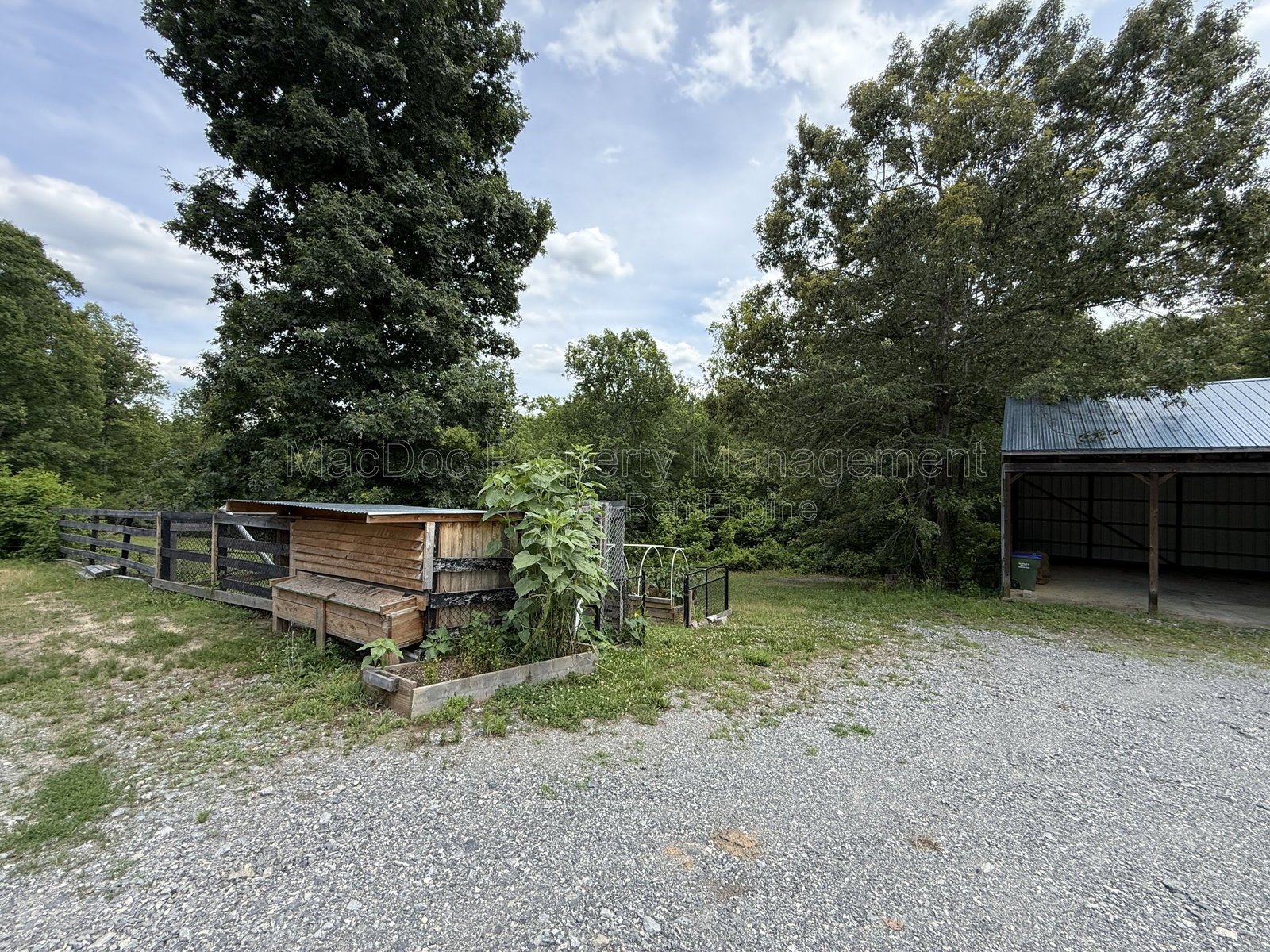 17493 American Way Woodford, VA 22580 property image
