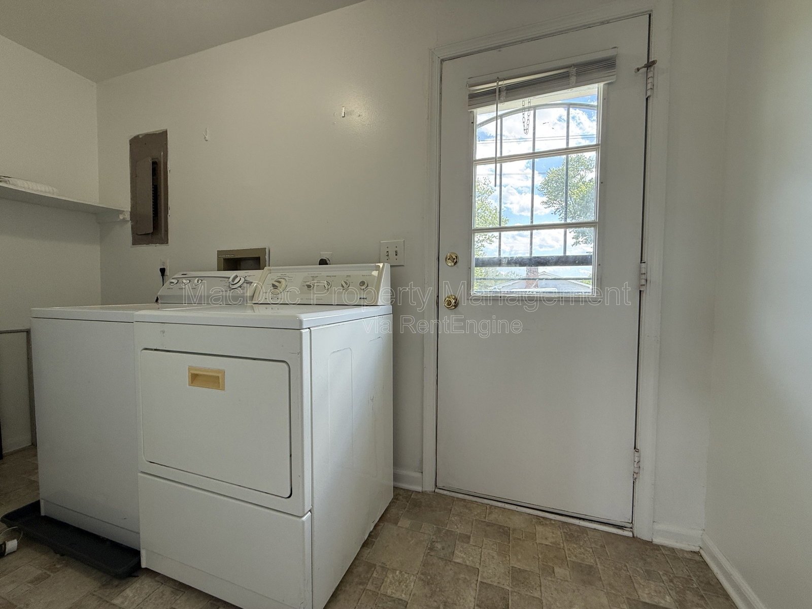 1804 Sherwood Drive Fredericksburg, VA 22405 property image