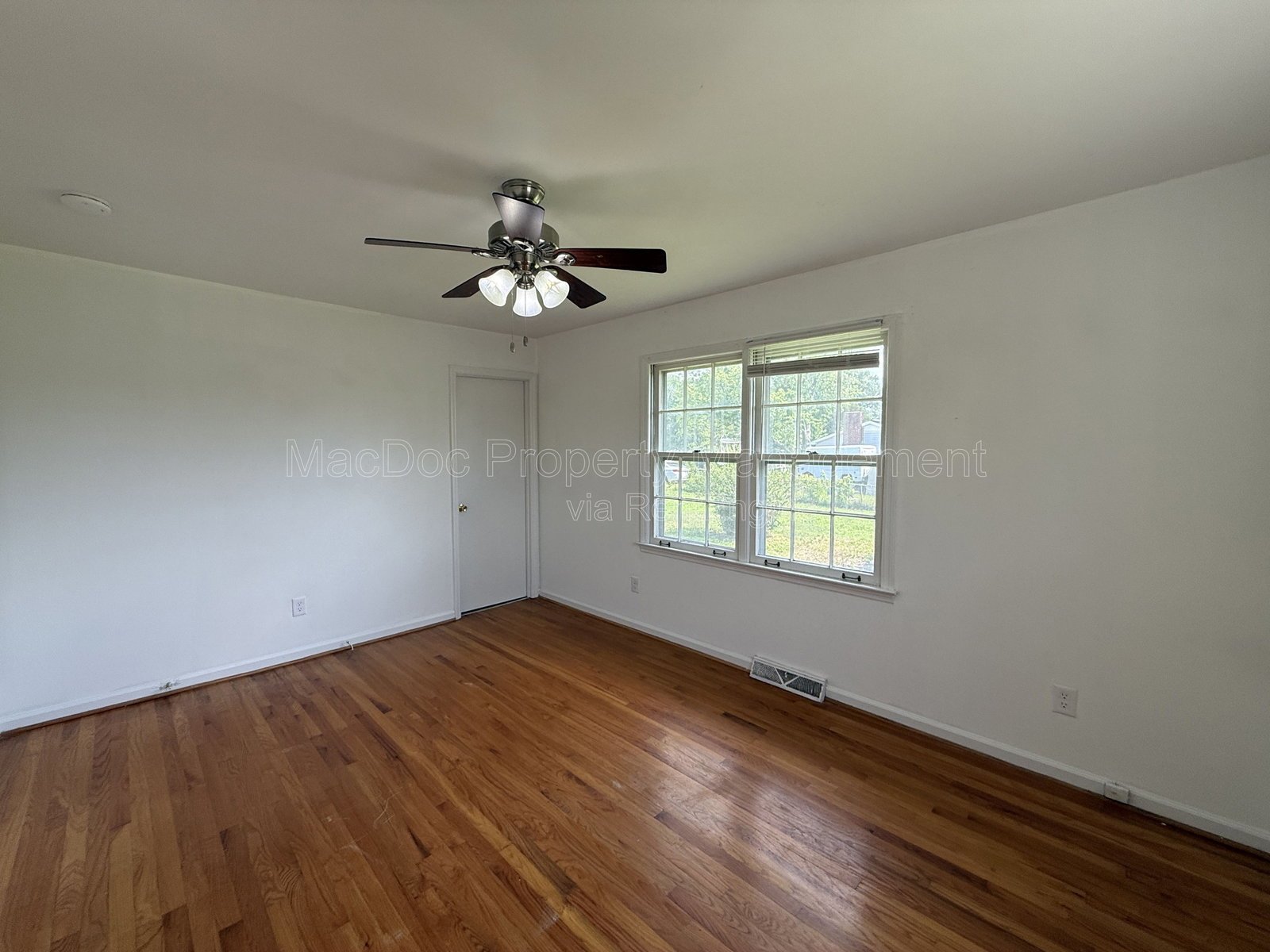 1804 Sherwood Drive Fredericksburg, VA 22405 property image