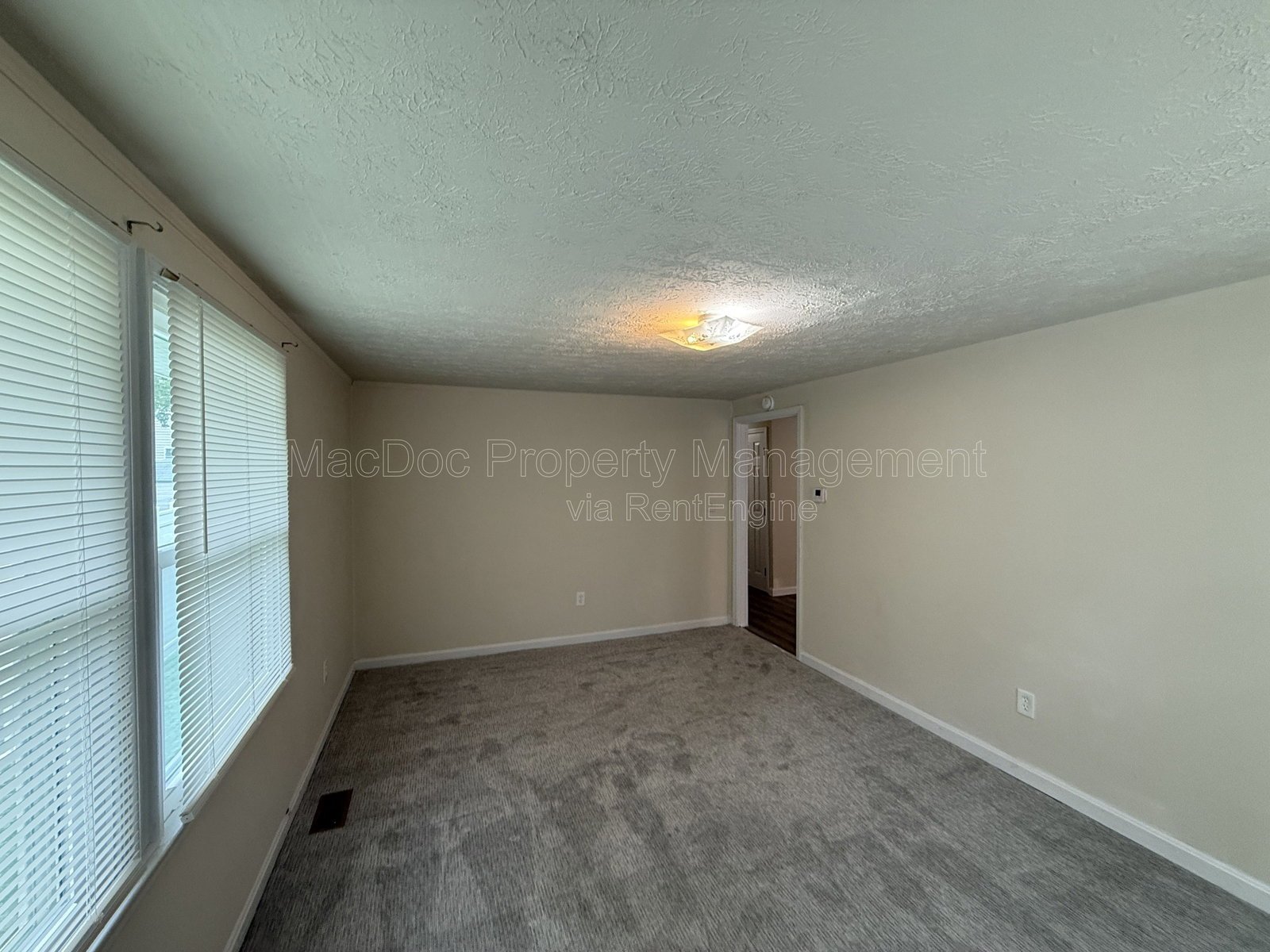 322 7th Street Colonial Beach, VA 22443 property image