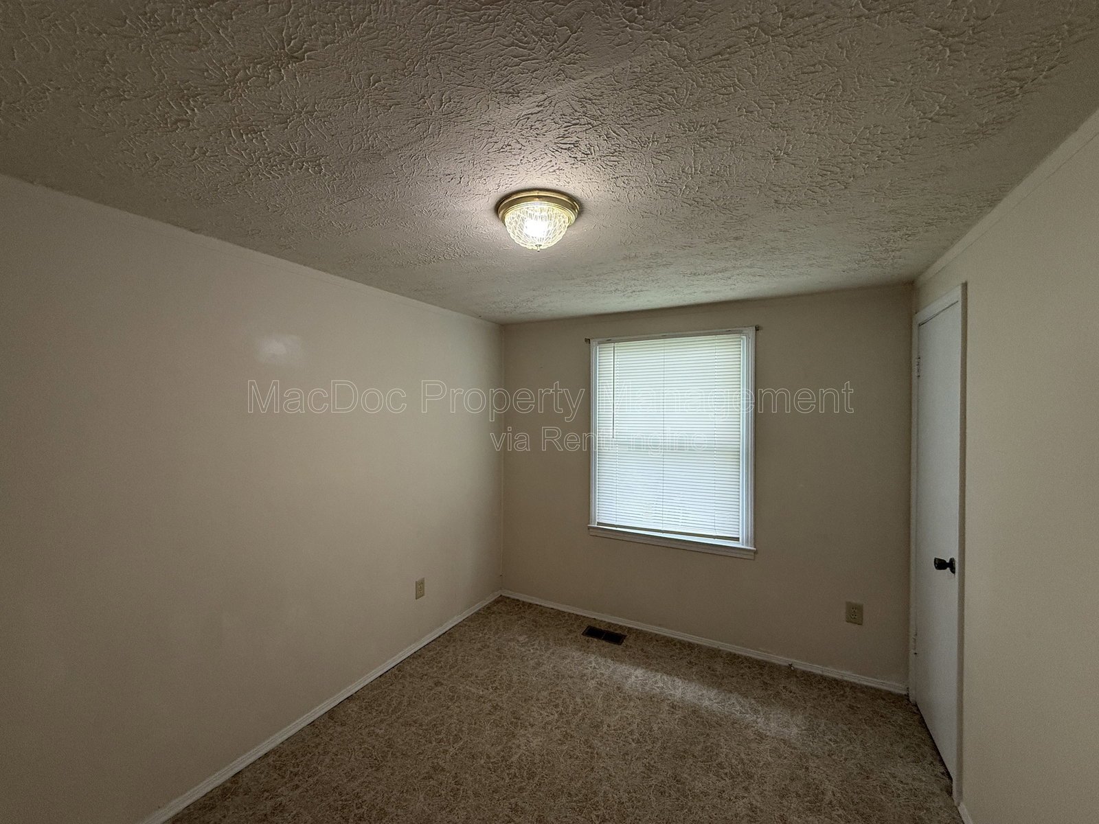 322 7th Street Colonial Beach, VA 22443 property image