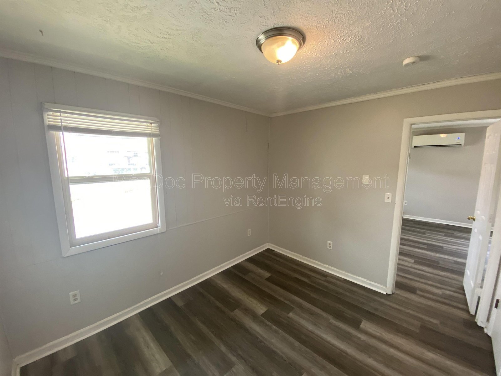 201 North Irving Avenue Apt D Colonial Beach, VA 22443 property image