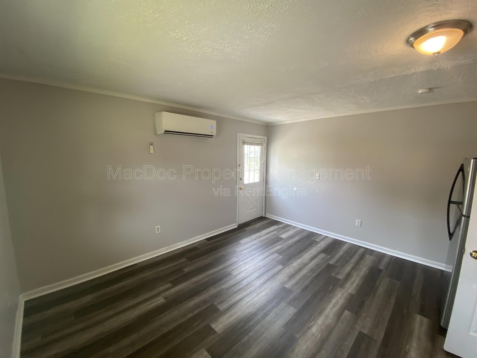 201 North Irving Avenue Apt D Colonial Beach, VA 22443 property image