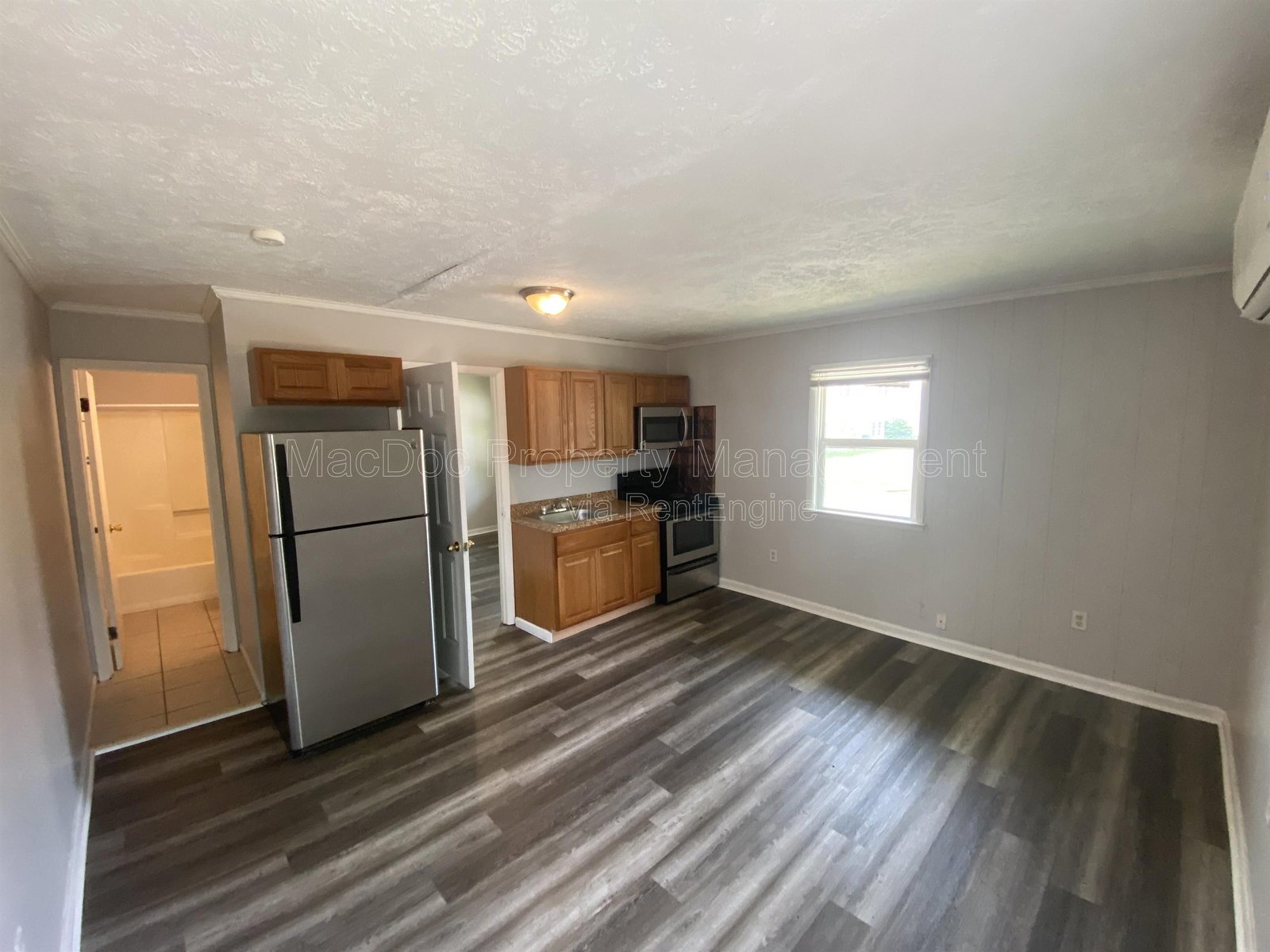 201 North Irving Avenue Apt D Colonial Beach, VA 22443 property image