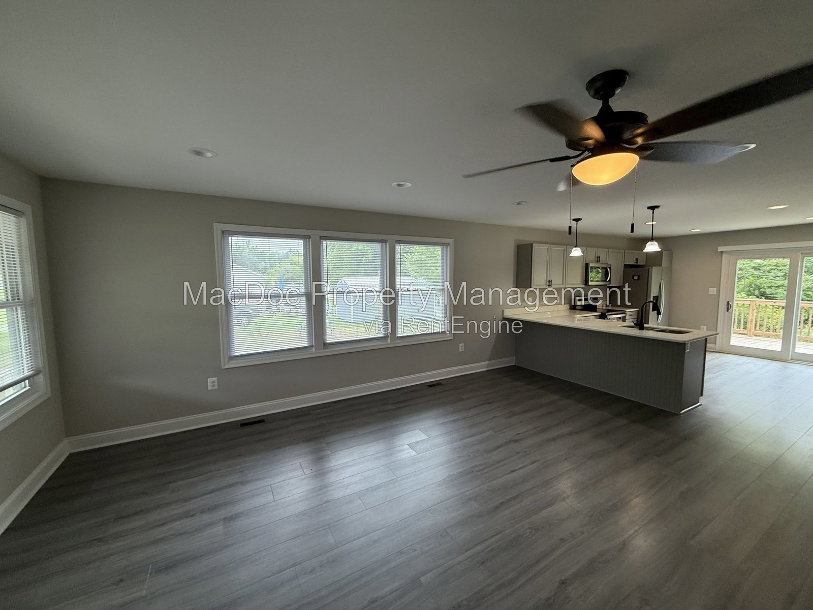 77 Lakeview Drive Colonial Beach, VA 22443 property image