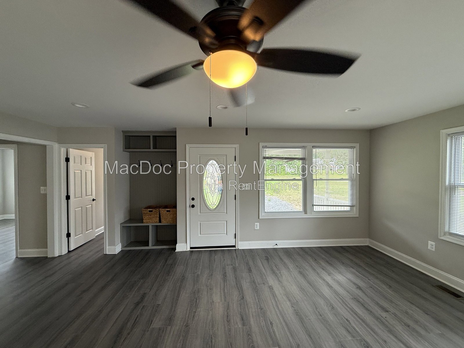 77 Lakeview Drive Colonial Beach, VA 22443 property image
