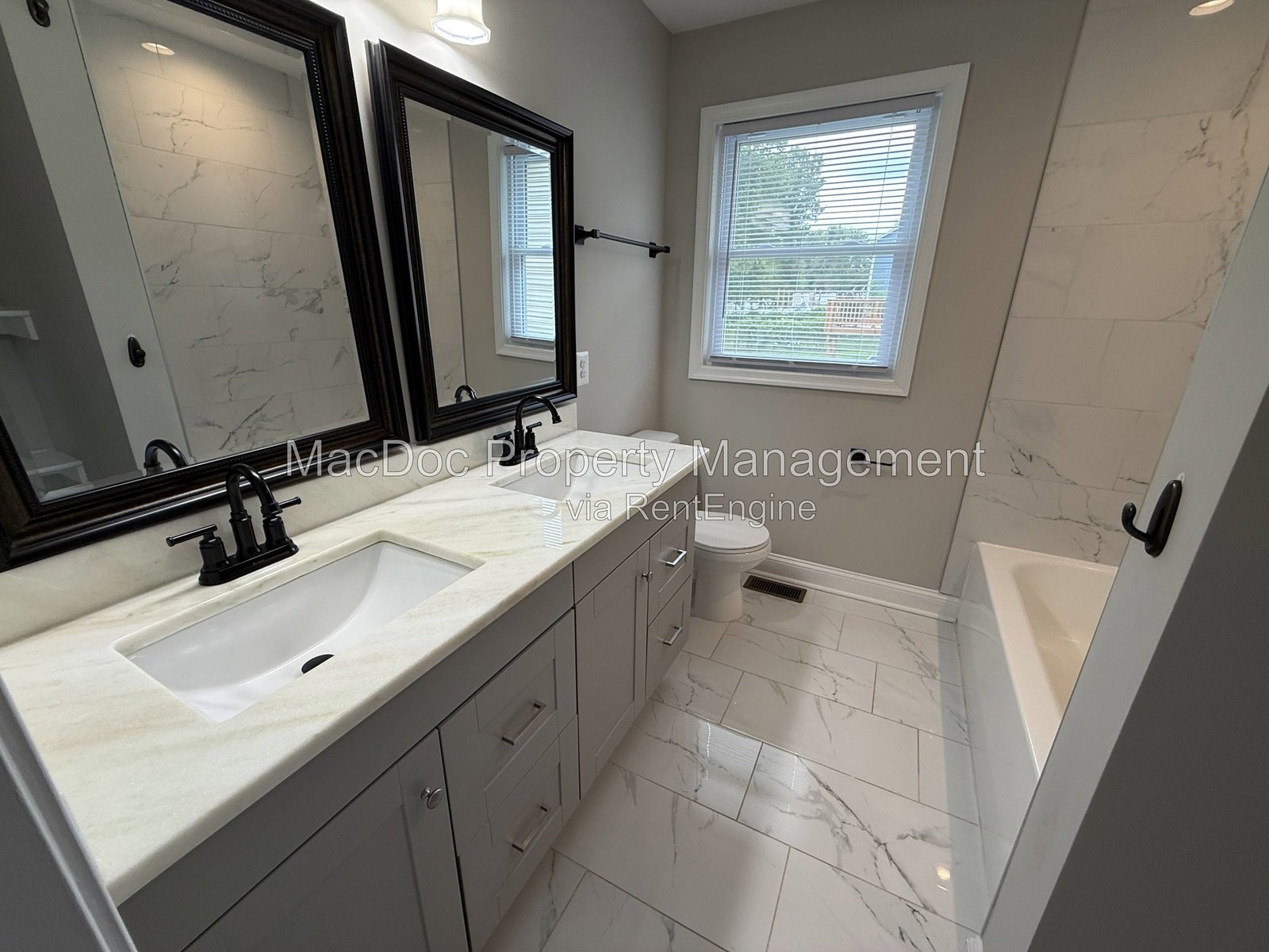 77 Lakeview Drive Colonial Beach, VA 22443 property image