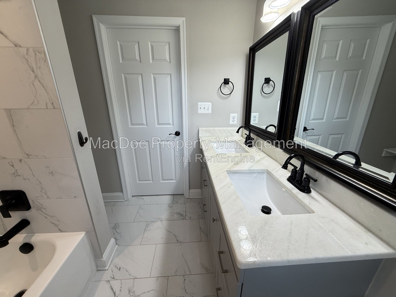 77 Lakeview Drive Colonial Beach, VA 22443 property image
