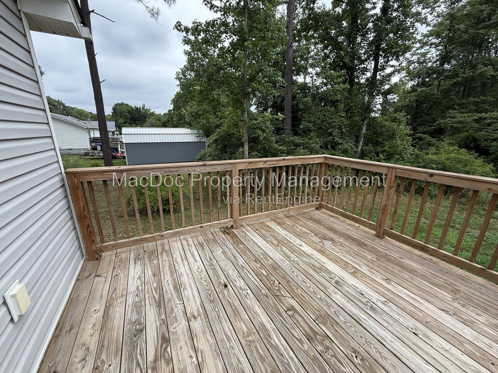 77 Lakeview Drive Colonial Beach, VA 22443 property image