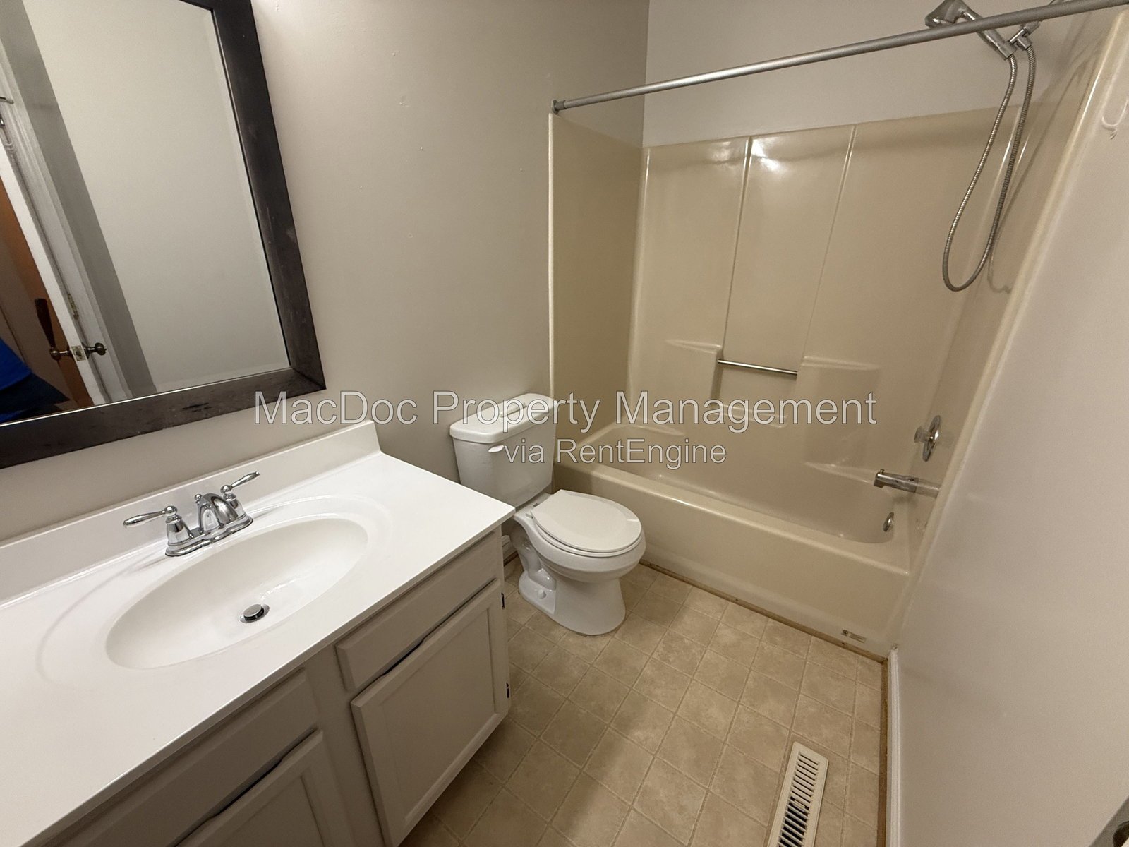11185 Kensington Place Fredericksburg, VA 22407 property image