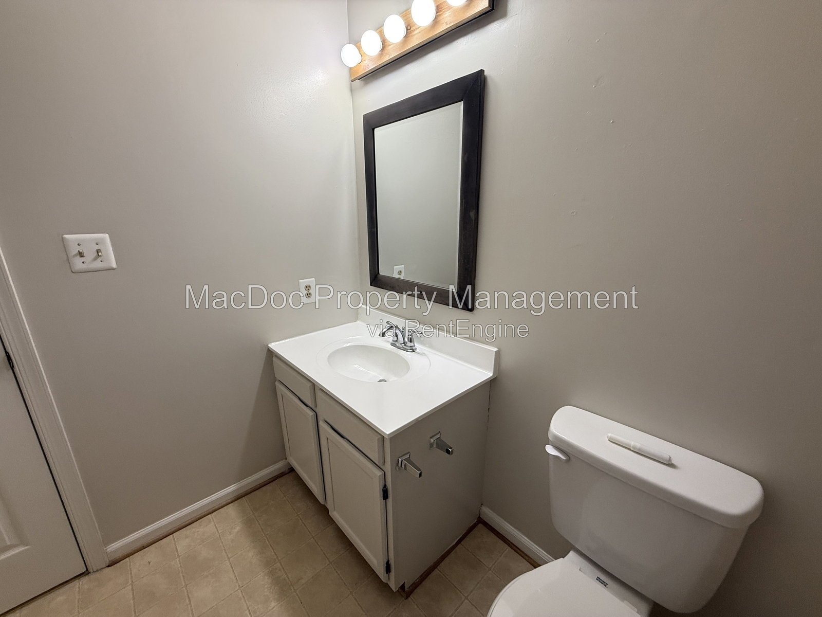 11185 Kensington Place Fredericksburg, VA 22407 property image