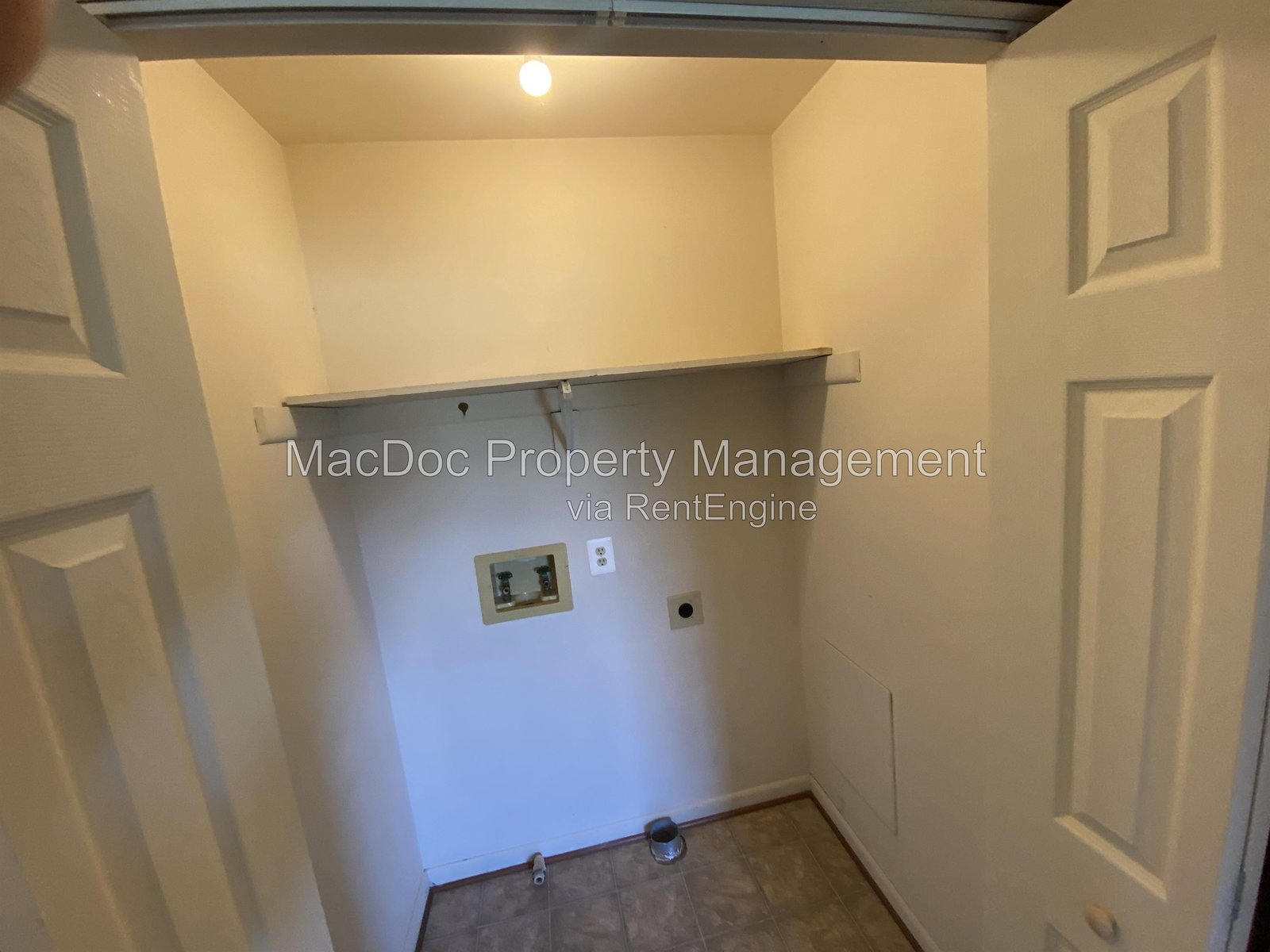 5145 Cottonwood Court Fredericksburg, VA 22407 property image