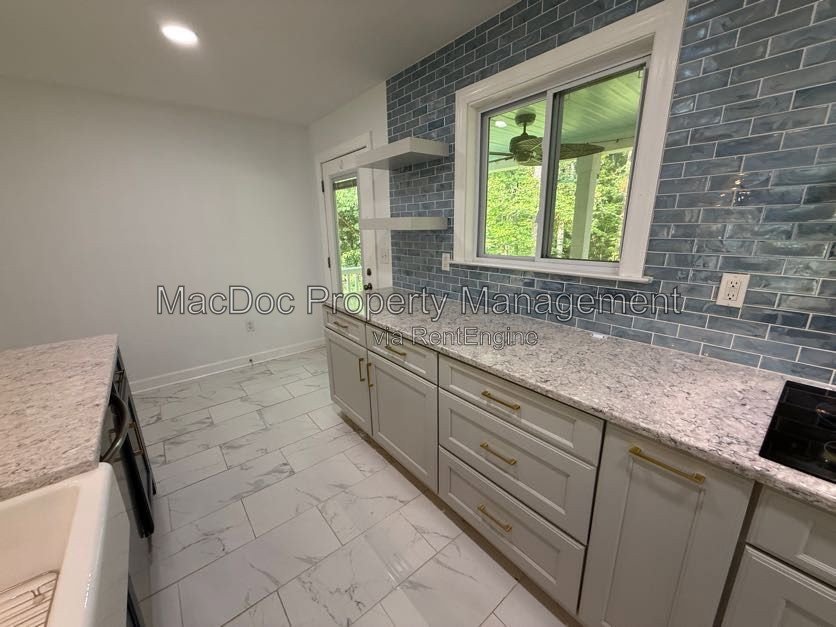 428 Ingleside Drive Fredericksburg, VA 22405 property image
