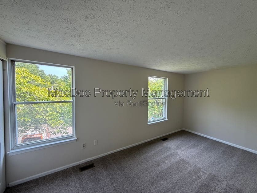 4749 Hedrick Lane Woodbridge, VA 22193 property image