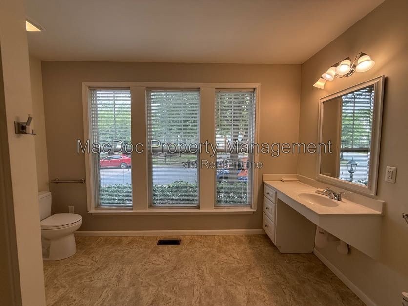 1404 Graham Drive Fredericksburg, VA 22401 property image