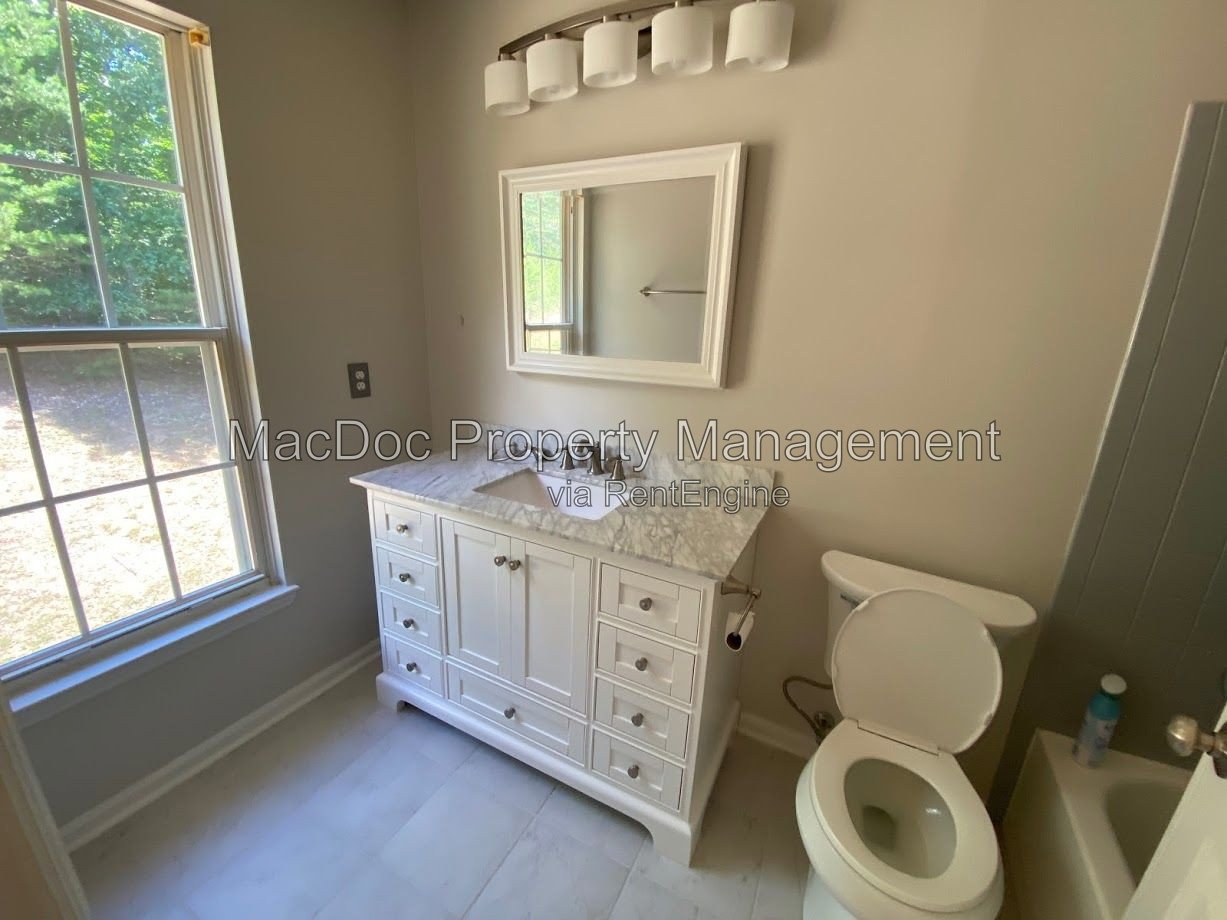 11304 Springfield Drive Fredericksburg, VA 22408 property image